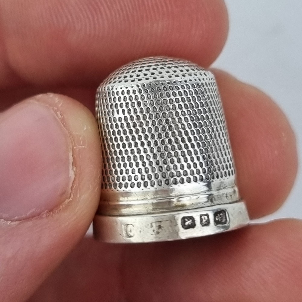 Antique Solid Silver Thimble Birmingham 1898 James Swann