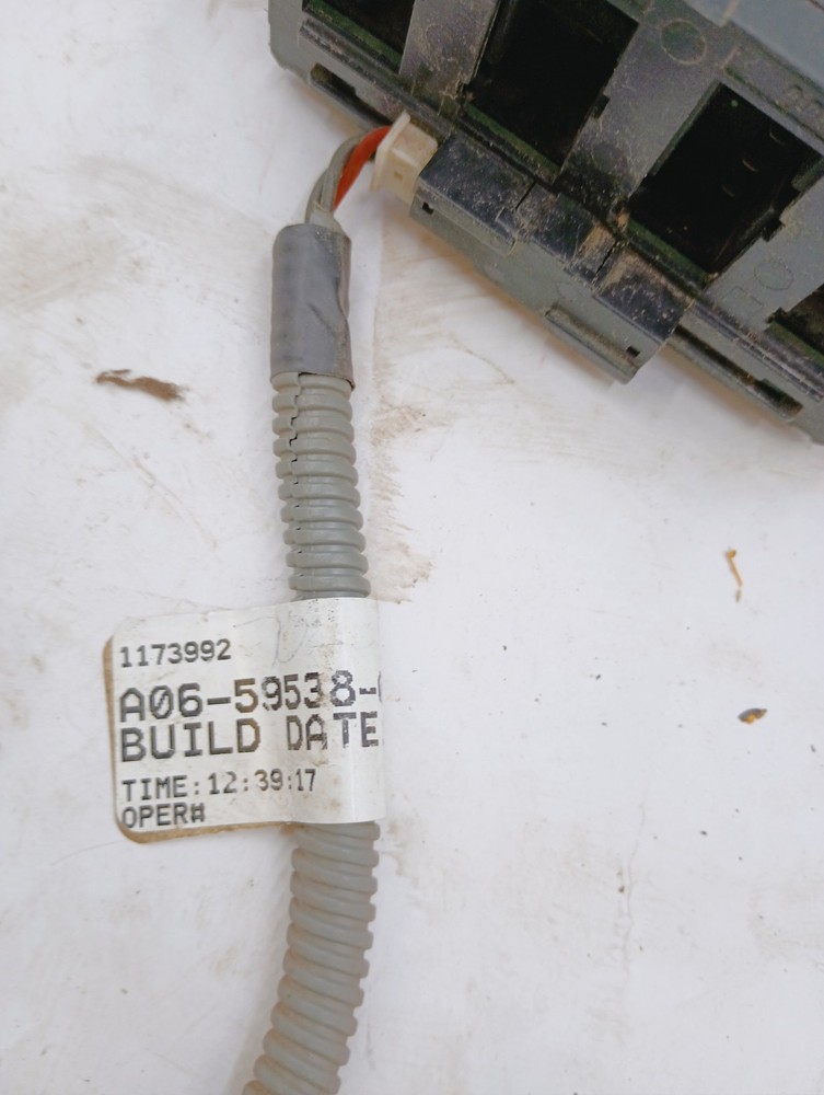 FREIGHTLINER SWITCH PANEL ASSEMBLY ENGINE BRAKE SHUTDOWN MIRROR HEAT MAN. REGEN