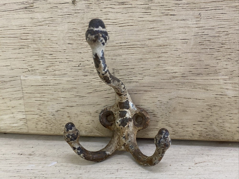 ANTIQUE WALL COAT HOOK Iron Metal Primitive