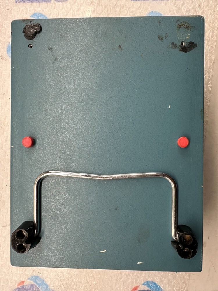 RADIO SHACK DC POWER SUPPLY