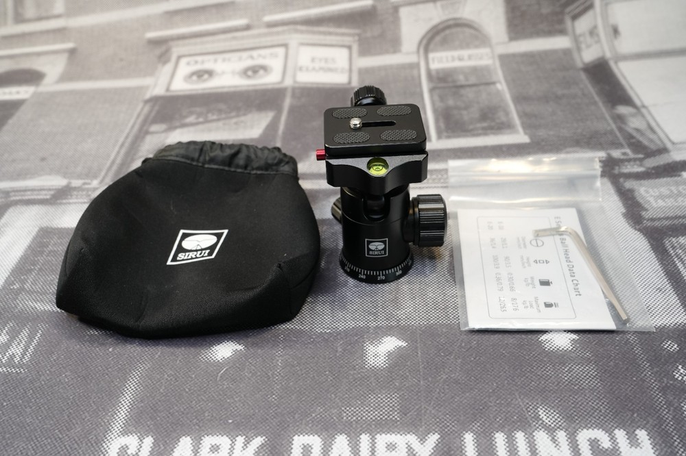 SIRUI E10 Compact Ball Head