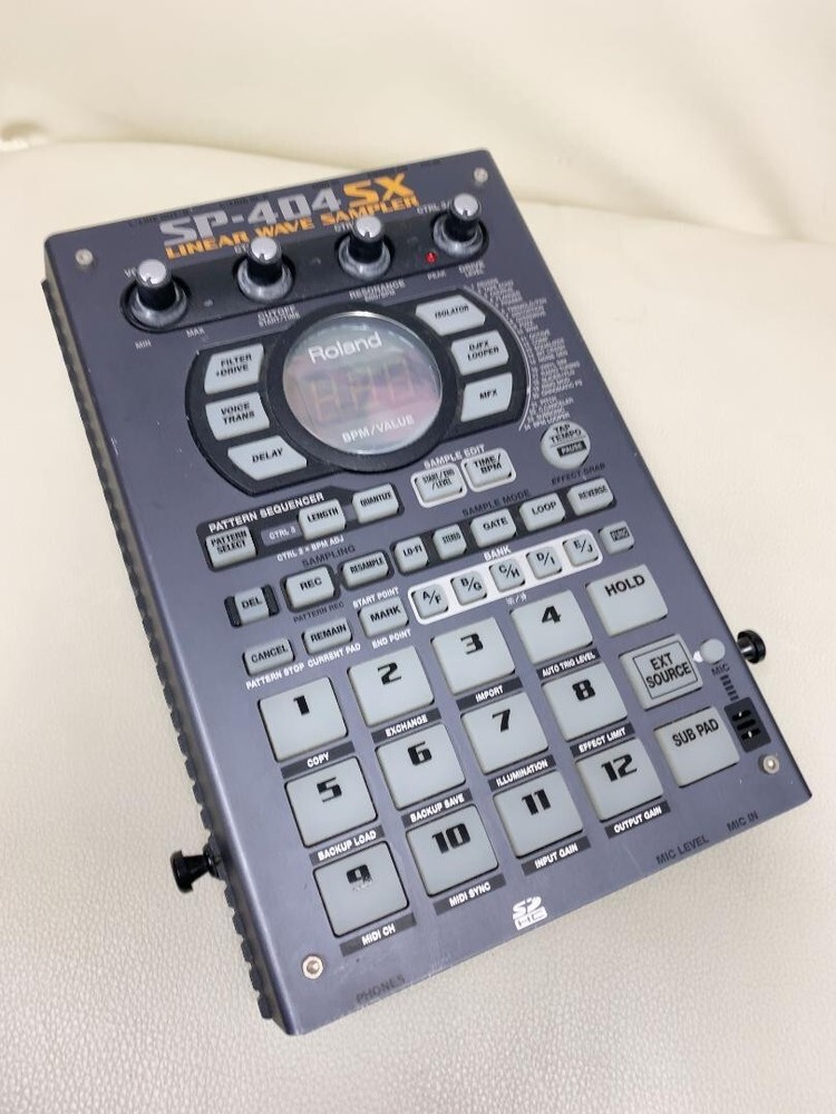 Roland SP-404SX Compact Linear Wave Sampler