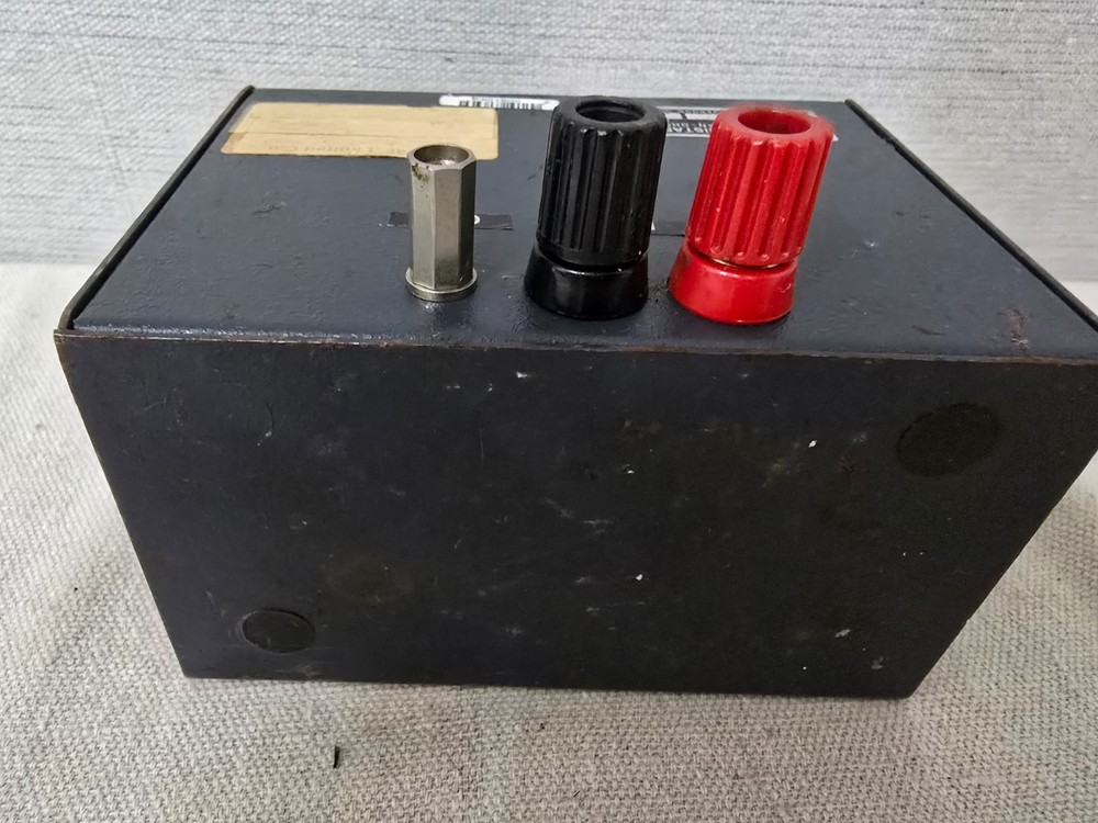 General Resistance Dial-An-Ohm Resistor Box Model DA 42-3, 4 Steps