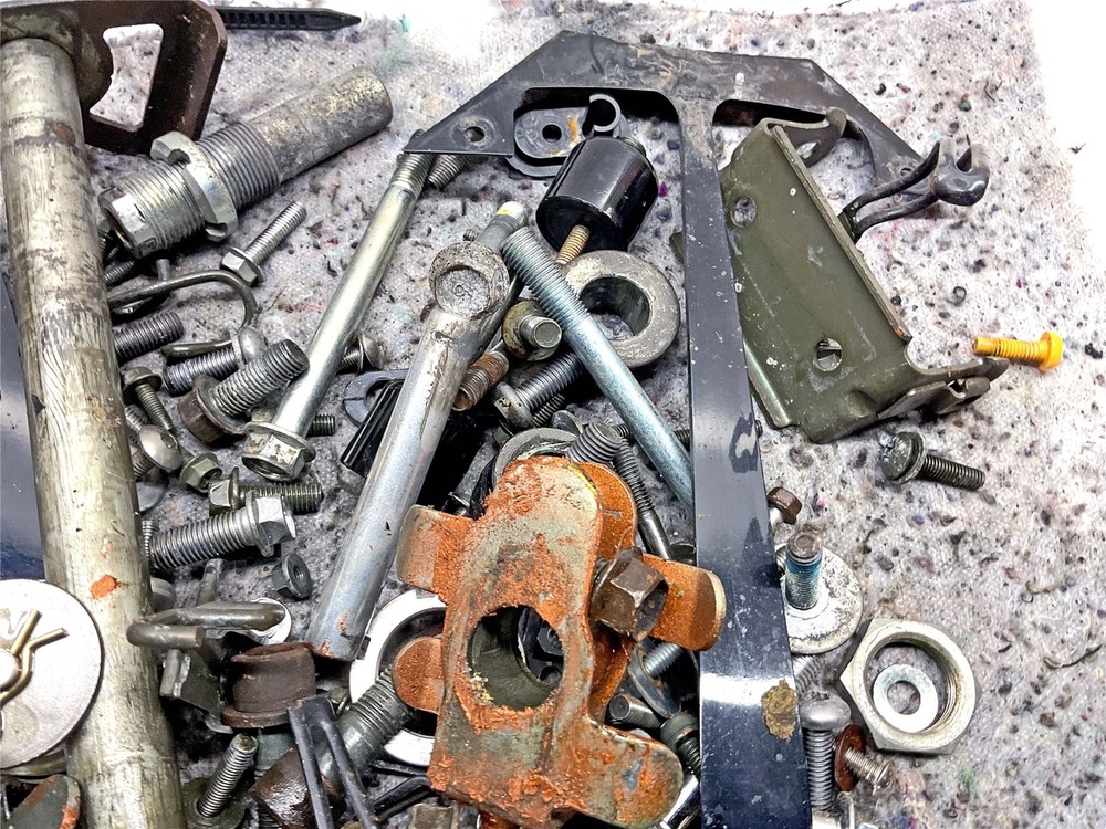 2004 Suzuki SV650S Assorted Nuts, Bolts & Fixings