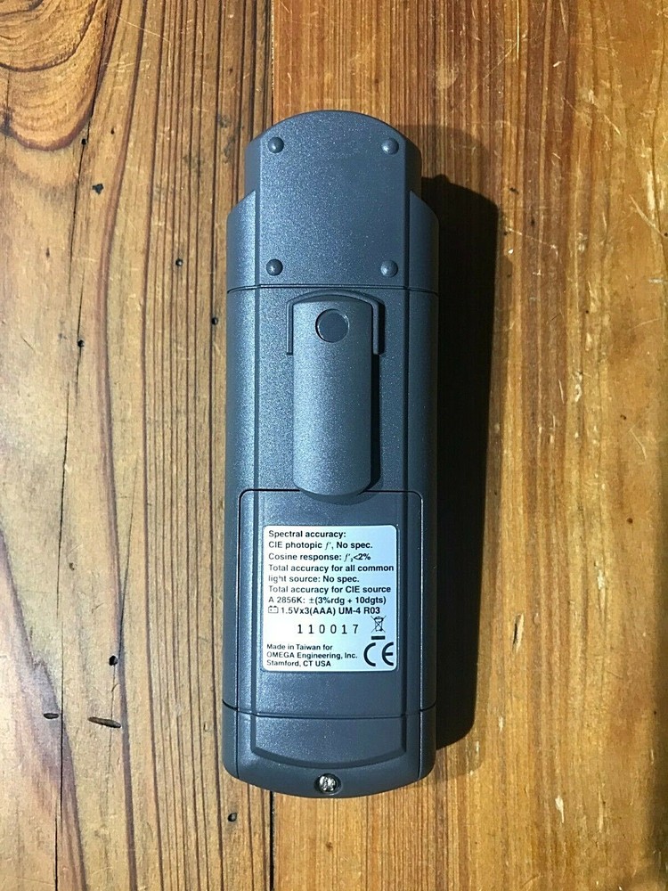 **NEW** OHMEGA Engineering Lux Handheld Digital Light Meter Lightmeter - HHLM3
