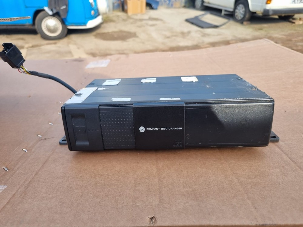 Jeep Cherokee XJ 6 CD Changer
