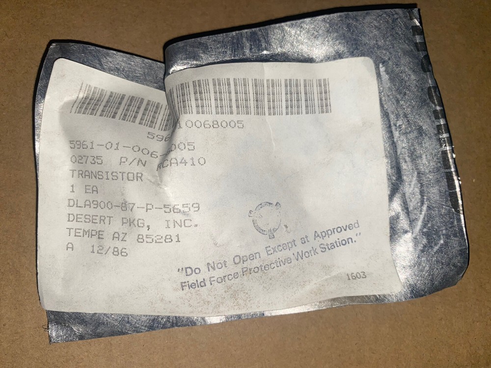TRANSISTOR - RCA410 5961-01-0006-8005 MIL SPEC SILVER