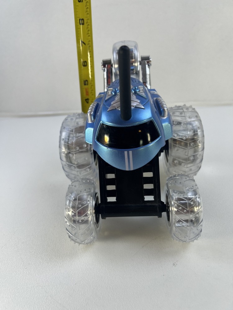 Thunder Tumbler Sharper Image Remote Control Spinning Car Blue