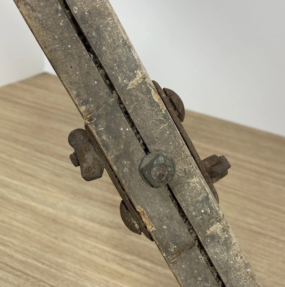Vintage Carpenter’s Hand Drill Rustic Primitive Farm & Barn