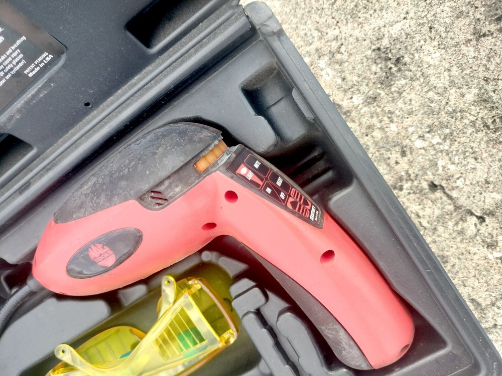 MAC Tools ALC55200 Electronic AC Freon Leak Detector With UV Blue Light