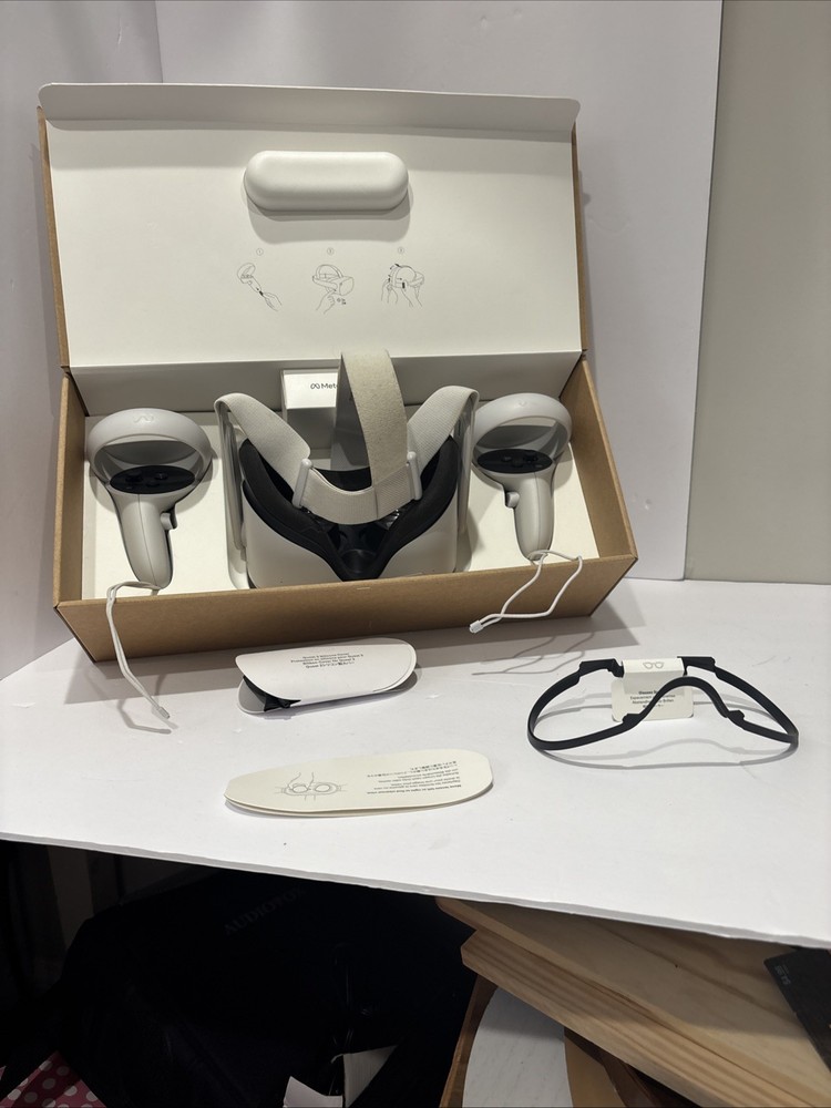 Meta Quest 2 VR Headset