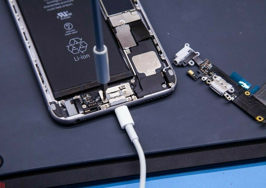 Iphone 7 Iphone 8 Charging Port Repair / Replace / Fix Mail-in Service