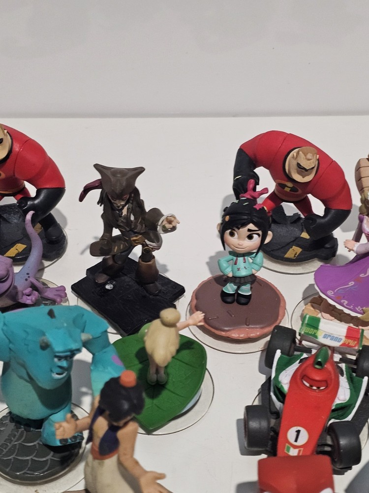 Disney Infinity Figure Bundle – Mixed Characters – Sold As Is / Untested
