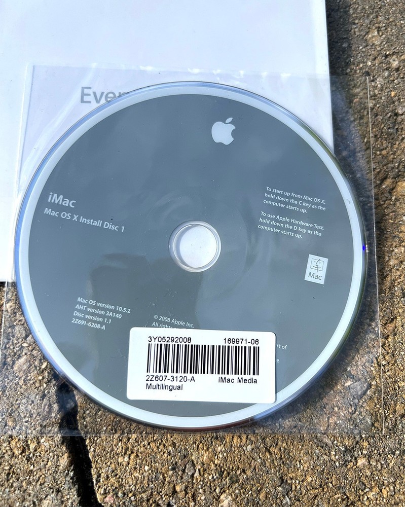 Mac OS X Install Discs Set of 2 -2008 Version 10.5.2 Preowned