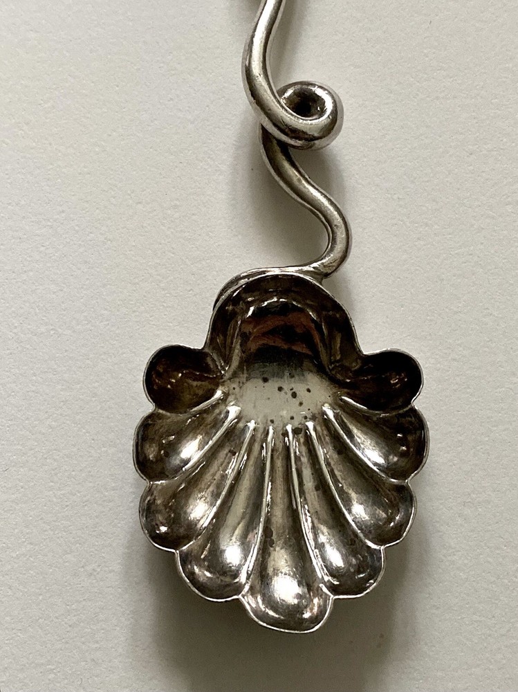 Antique Solid Silver SHIVA SNAKE CHARMER FIGURAL SPOON - SHELL BOWL (5H11)