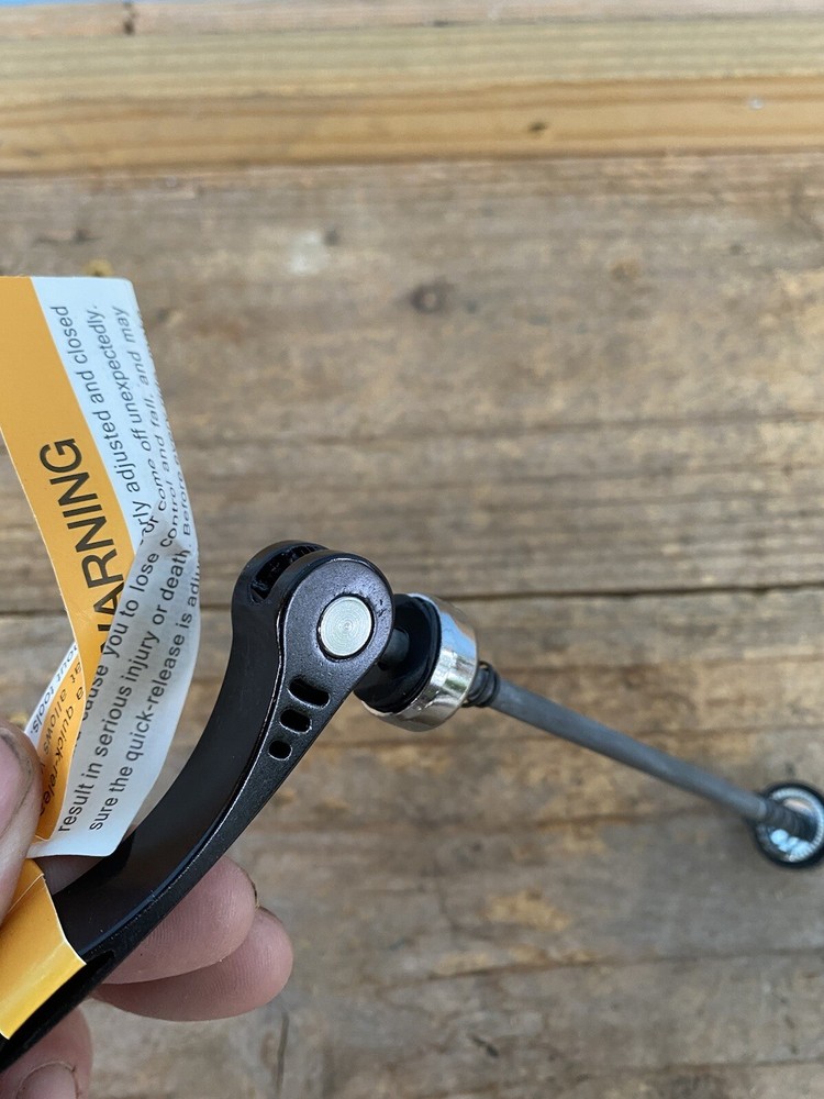 NOS 100mm Road Bike Touring Front Skewer -Quick Release