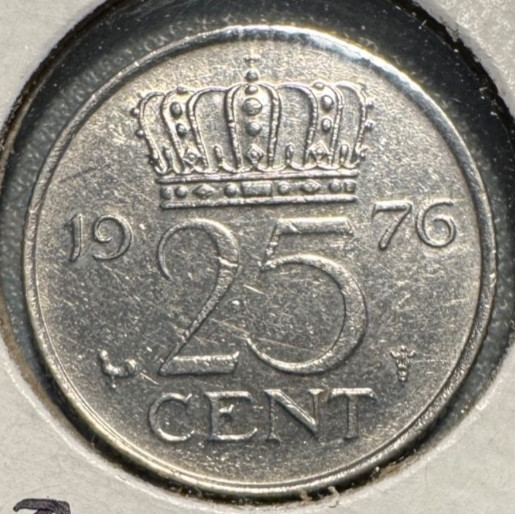 1976 Netherlands 25 Cent coin  - Excellent Condition