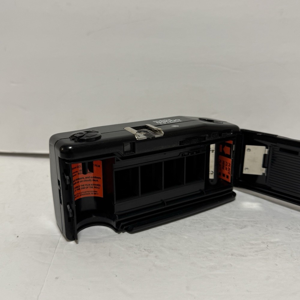 Nishika N9000 3-D Camera w/Quadra Lens System