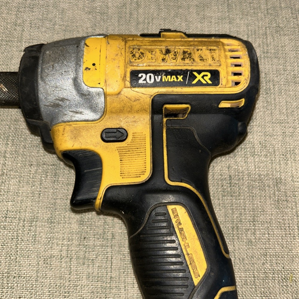 DeWalt DCF886 20V MAX Brushless Impact Driver - Used, Functional, With Battery