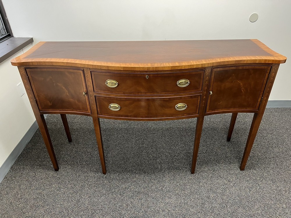 Credenza Sideboard Buffet / Ethan Allen
