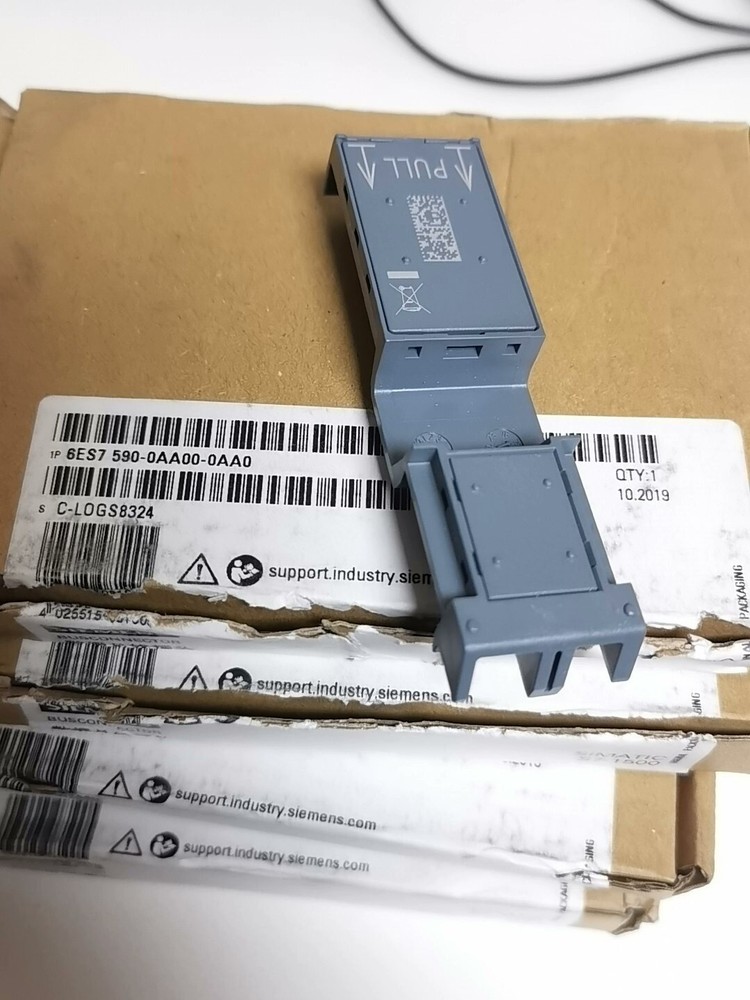 1PCS 6ES7590-0AA00-0AA0 spare part