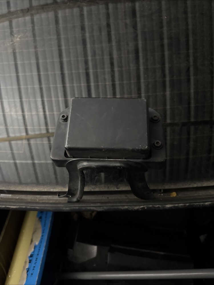 LEXUS IS250/350 FRONT RADAR 88210-53010 SENSOR CRUISE MODULE  DONOR 2008