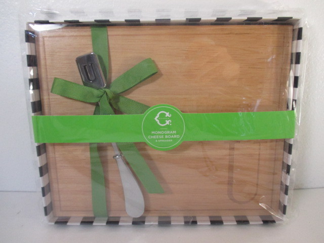 C. Wonder MONOGRAM Cheese Board & Spreader U NWT 28