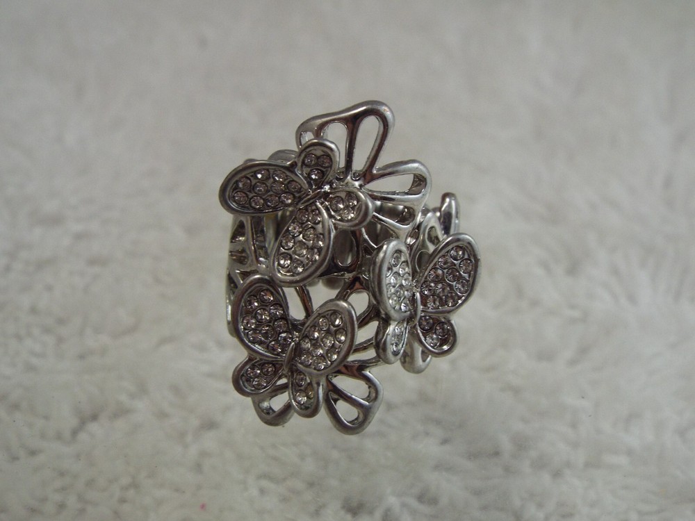 Silvertone Rhinestone Butterflies Stretchband Ring ~ Adjustable Size 8-9 (B40)
