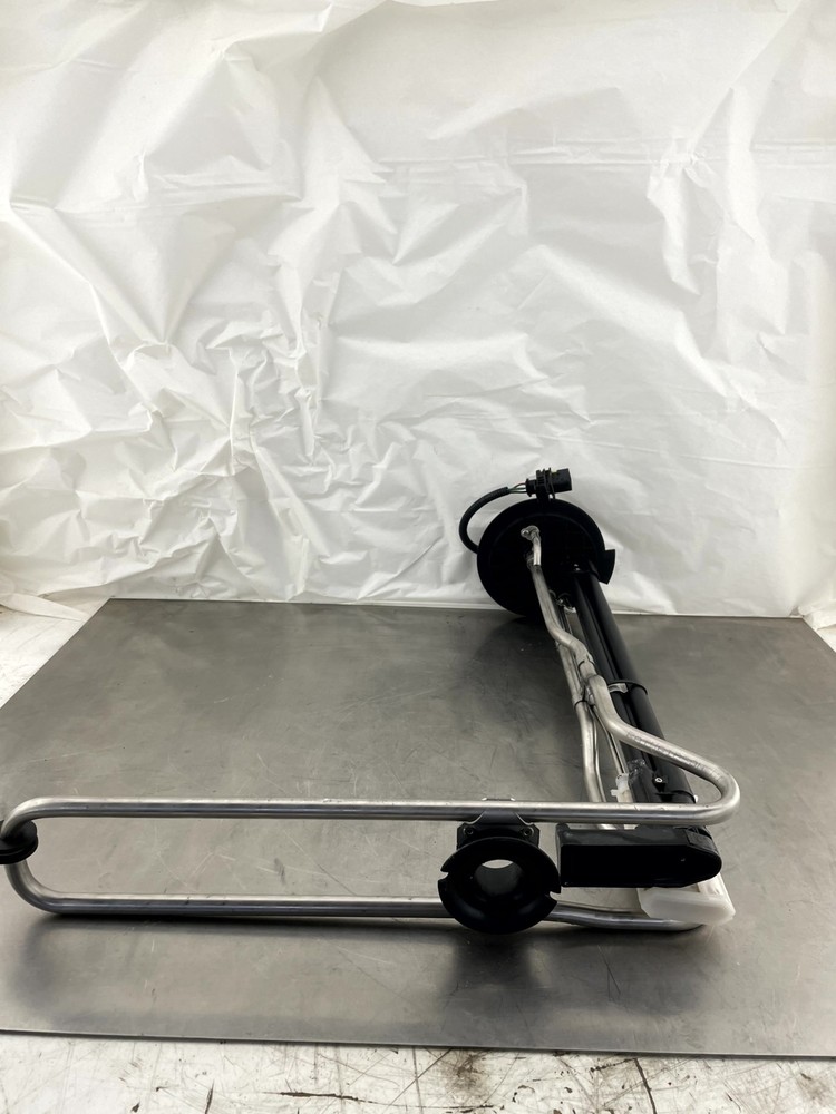 Freightliner DEF Tank Header 04-31353-001