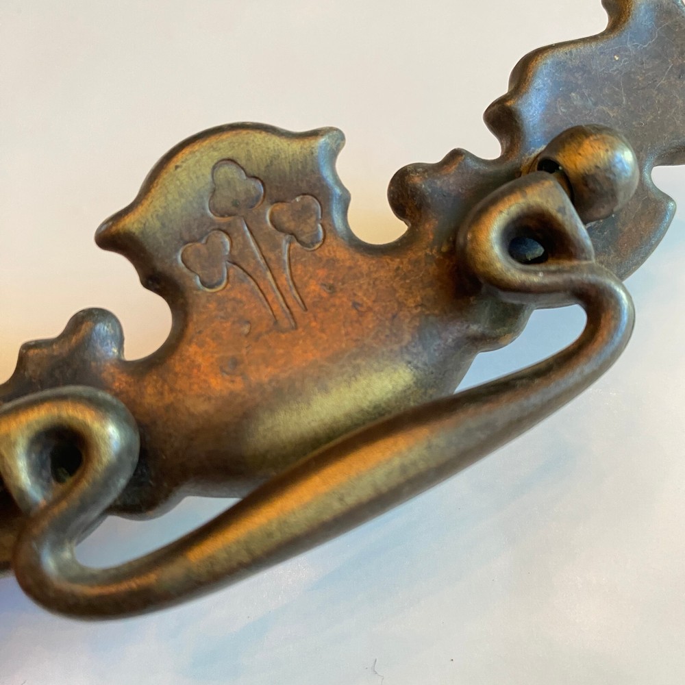 Vintage Drop Pull Country Style Chippendale 2.5" Center