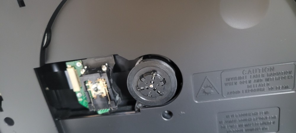 Rca Portable Dvd Player With 6"screen. Works. Includes Car Plug Only