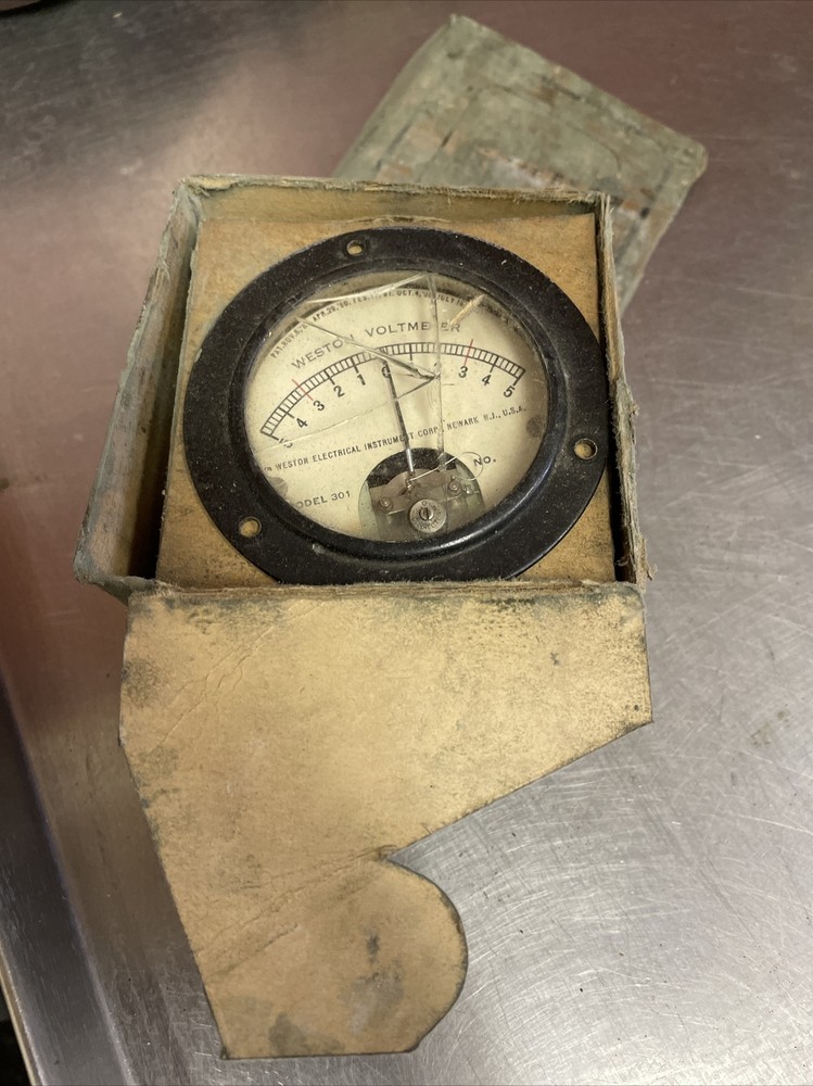 1930 Weston Voltmeter Model 301