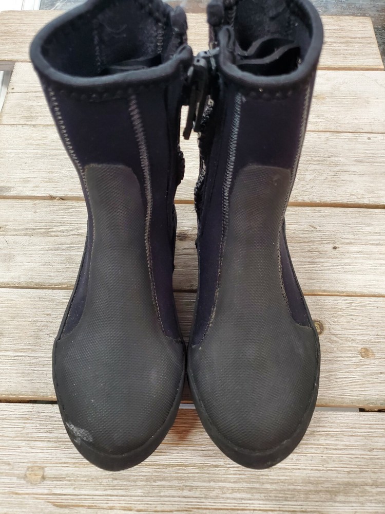 XS Scuba Shoes Size 1