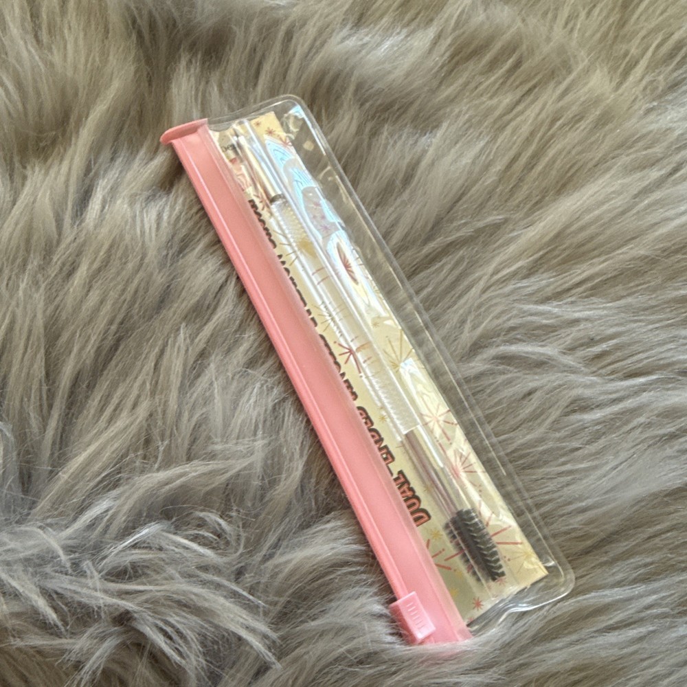 Benefit Cosmetics Dual-Ended Angled Eyebrow Brush
