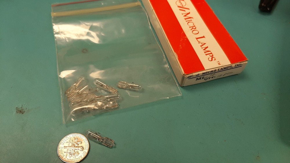 ( 10 PER BOX ) ML-74 MICRO LAMPS