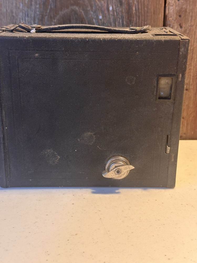 Brownie No2A Model C. Vintage Camera