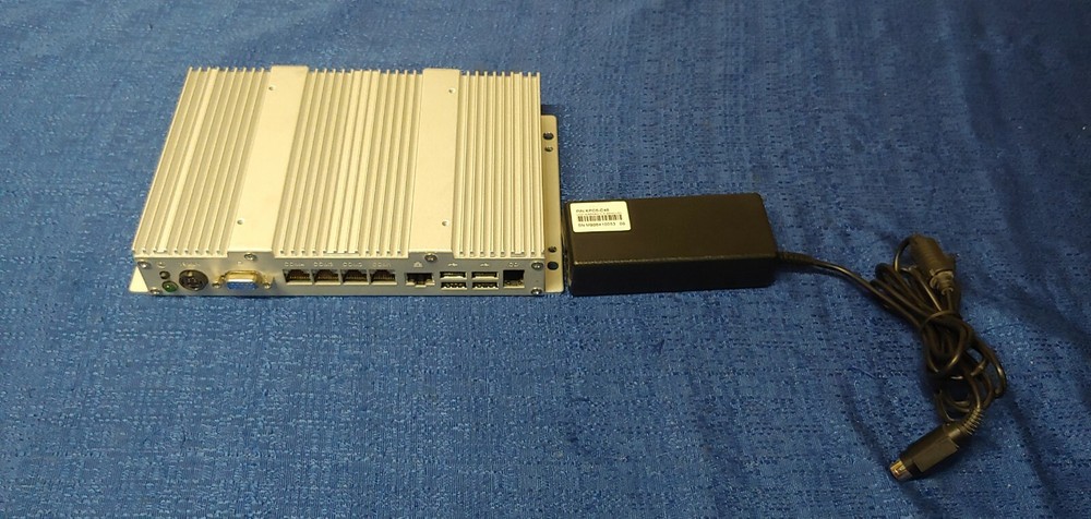 Flytech KPC6(C46) 3LEKPC600060 PC Box w/ power supply