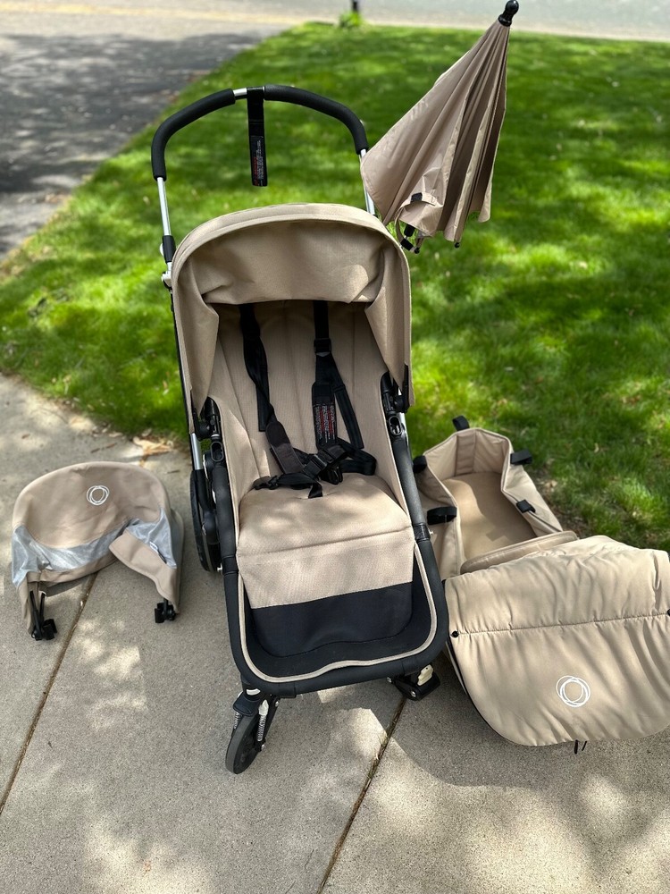 Pre-Owned Bugaboo Chameleon 3 in Sand Colour-Full Set