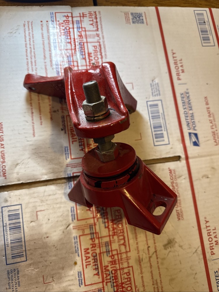 2019 Volvo Penta 6.2 engine mount 22012960