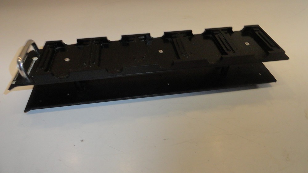 QQ1: APPLIED BIOSYSTEMS VOYAGER SAMPLE PLATE TRAY