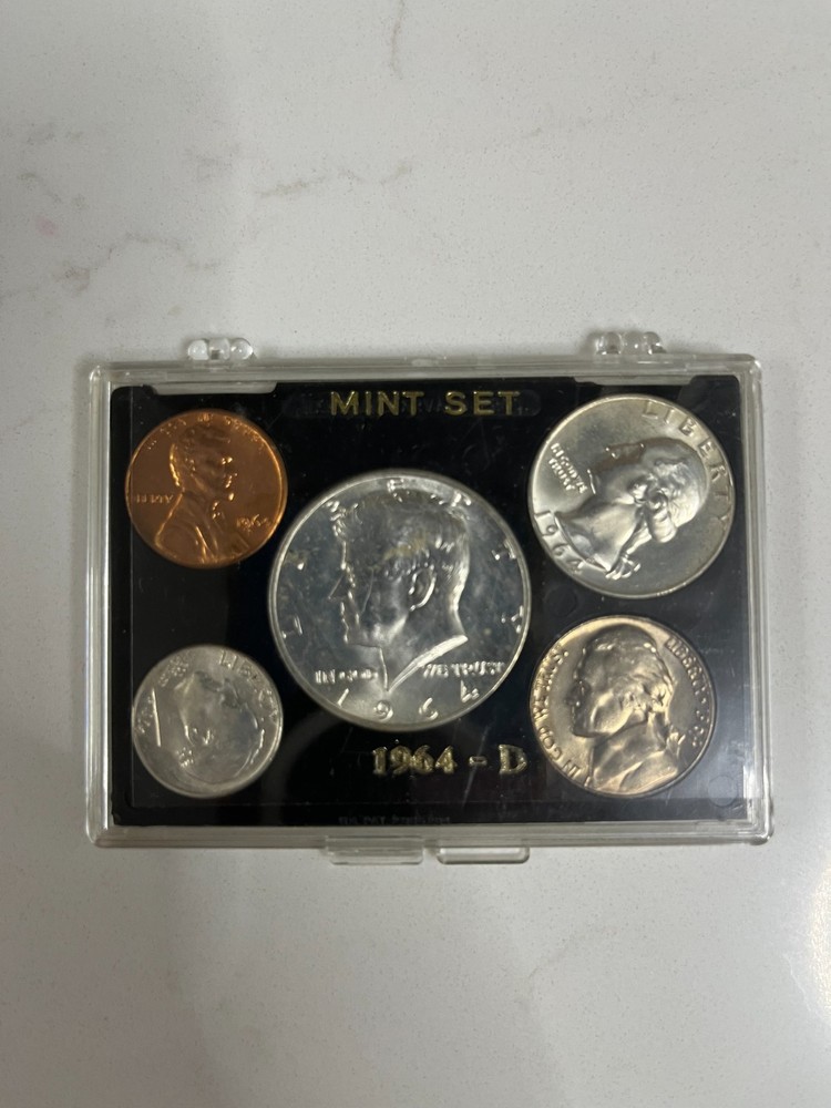 1964 D Coin Mint set in case