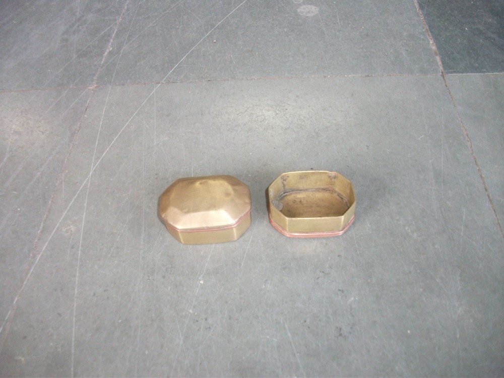Vintage Octagonal Shape Brass & Copper Handcrafted Powder/Pill Box