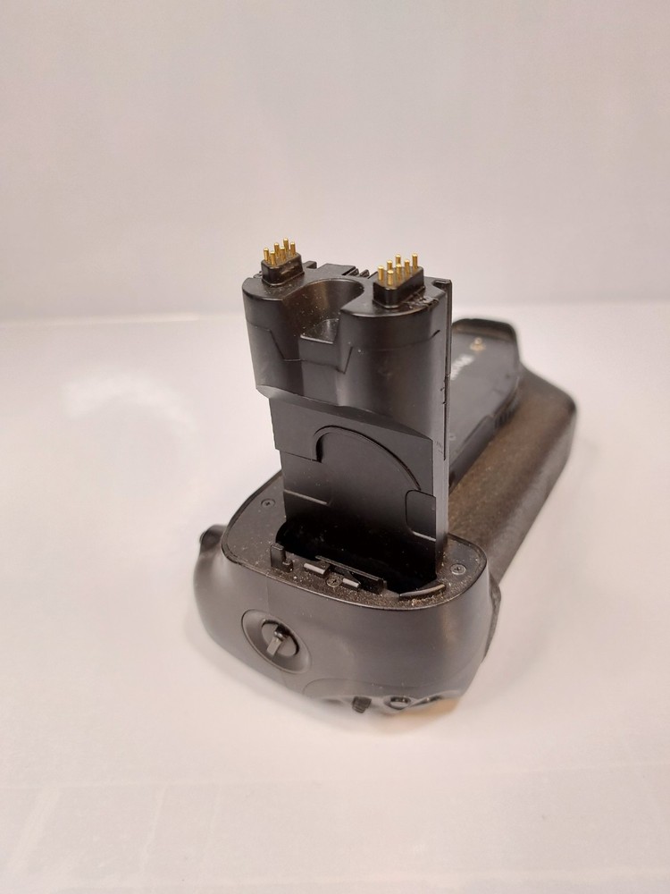 PHOTTIX BATTERY GRIP HANDLE VERTICAL BG-7D FOR CANON 7D