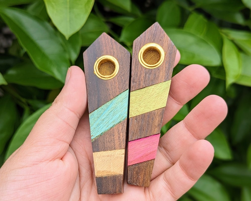 1 wood pipe