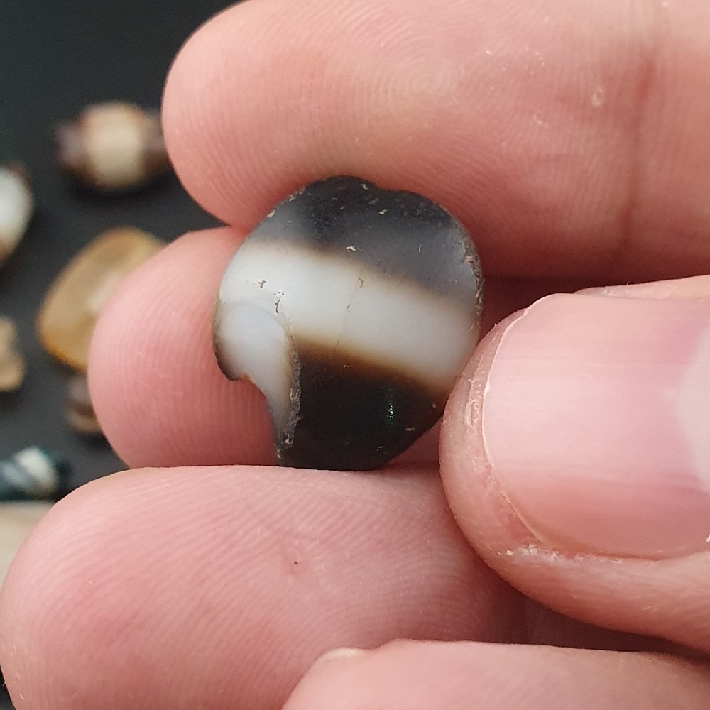 Ancient Suliemani Pattern Agate Beads Lot with Visible Damage