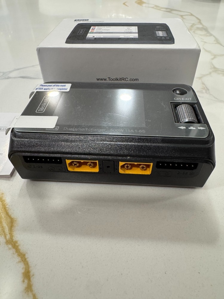 M6D Dual smart charger