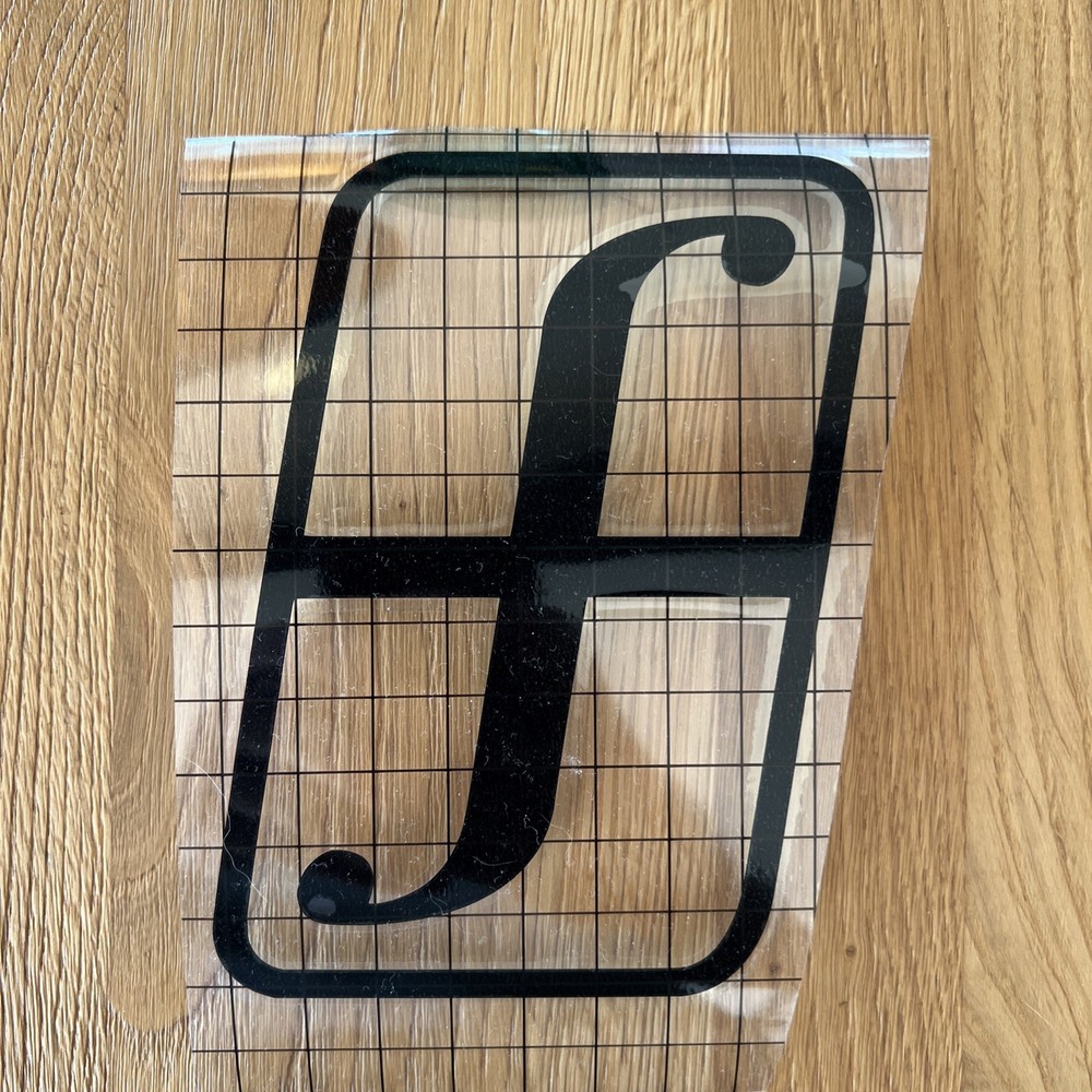 FORUM Black / Die Cut Sticker / Snowboard / Medium / 13cm Tall