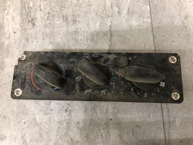 Freightliner M2 106 Heater A/C Temperature Controls - Used