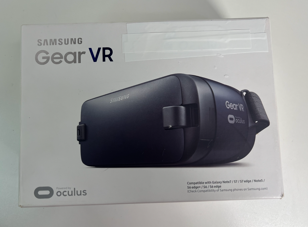 Samsung Gear VR Oculus Headset SM-R323