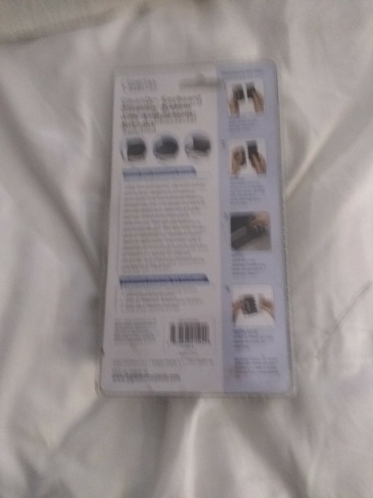 DIGITAL INNOVATIONS KEYBOARD CLEANING SYSTEM WITH ANTIBACTERIAL SOLUTION NEW